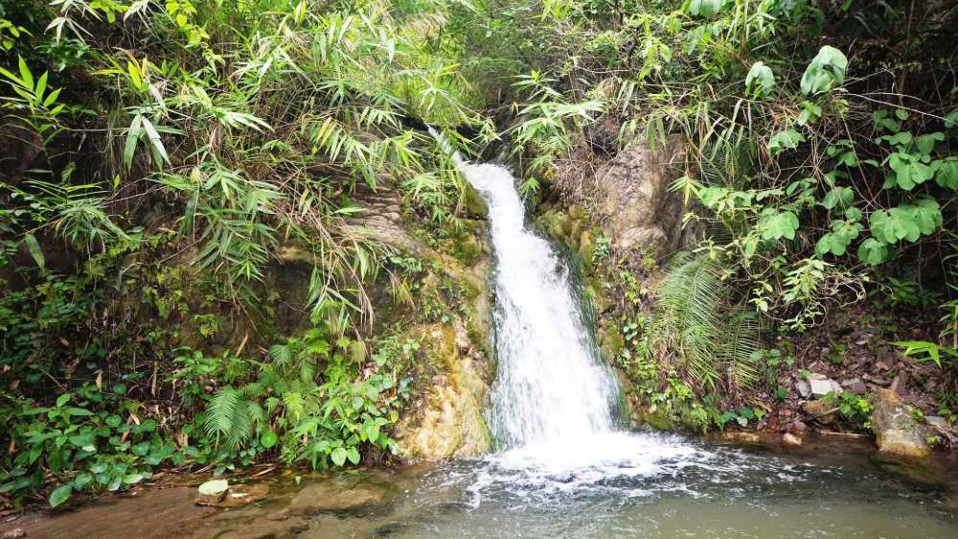 Garud Chatti Waterfall 